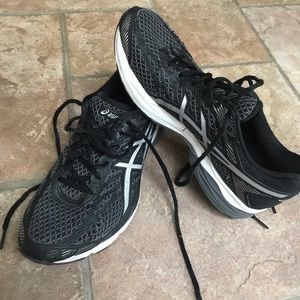 Asics size 8.5